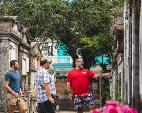 NOLA Garden District Tour