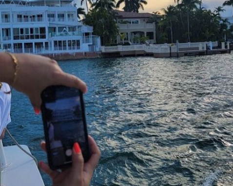 Miami Star Island Celebrity Homes Boat Tour