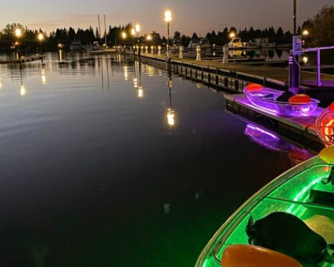 Evening LED Glow Clear Kayak Tour in Lake Tahoe