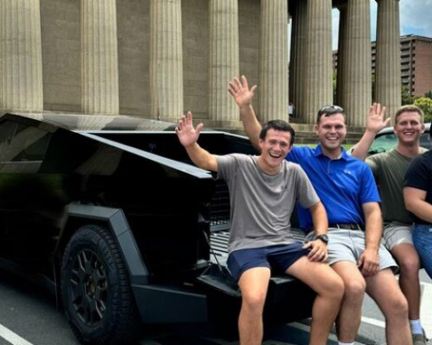 Nashville Personalized Tesla Cybertruck Tour