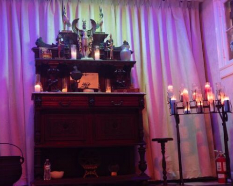 New Orleans Authentic Seance Experience