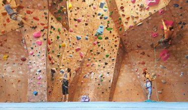 Los Angeles Indoor Rock Climbing | Tickets and Gift Certificates From $55